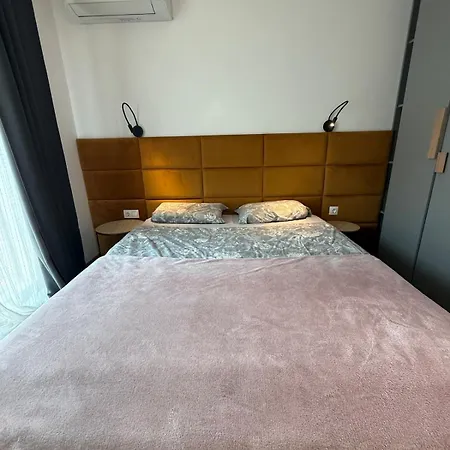 Azur Retreat Design * Святі Костянтин і Олена