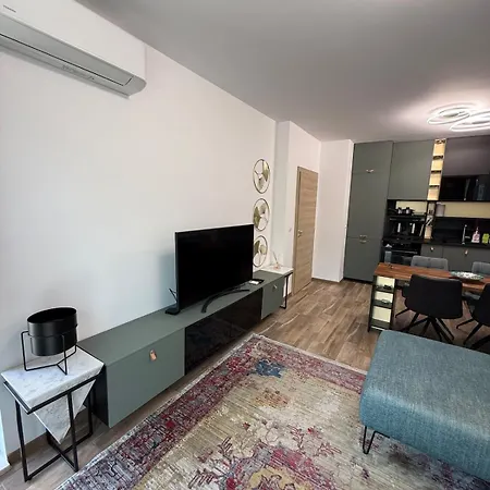 Azur Retreat Design Апартаменти Святі Костянтин і Олена