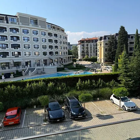 Azur Retreat Design Апартаменти Святі Костянтин і Олена